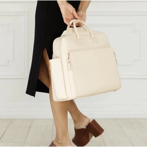 AYLA Co DIAPER BAG white cream Women’s Large Bag Travel Multipocket Carryon - Picture 6 of 16